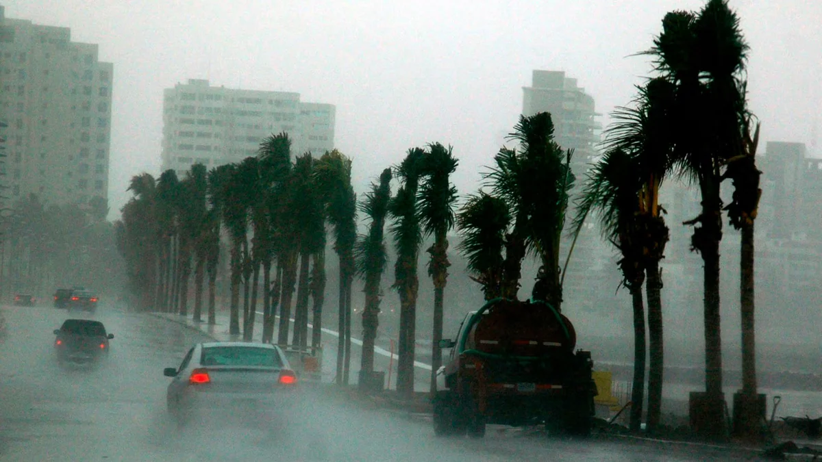 SEMAR cierra puertos en el Golfo de México y Mar Caribe por clima peligroso
