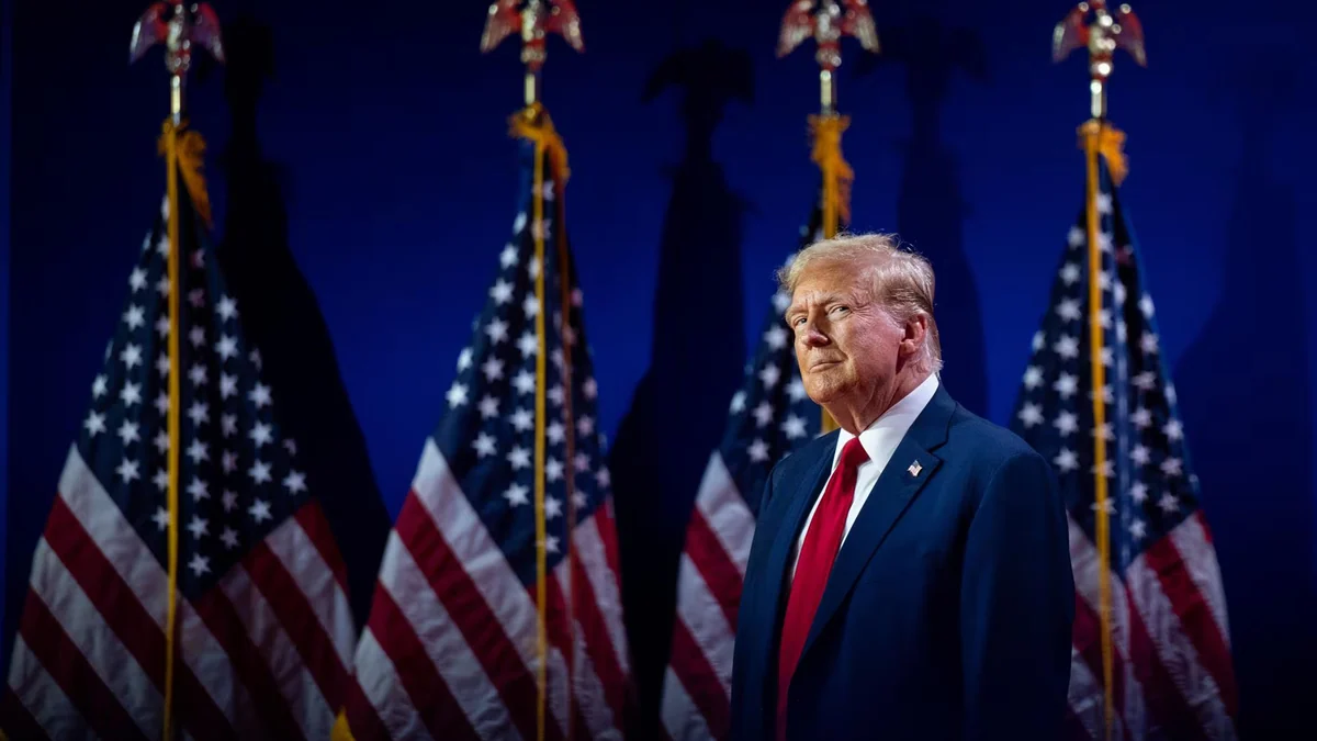 Trump advierte que no permitirá que China "tome el control" del Canal de Panamá