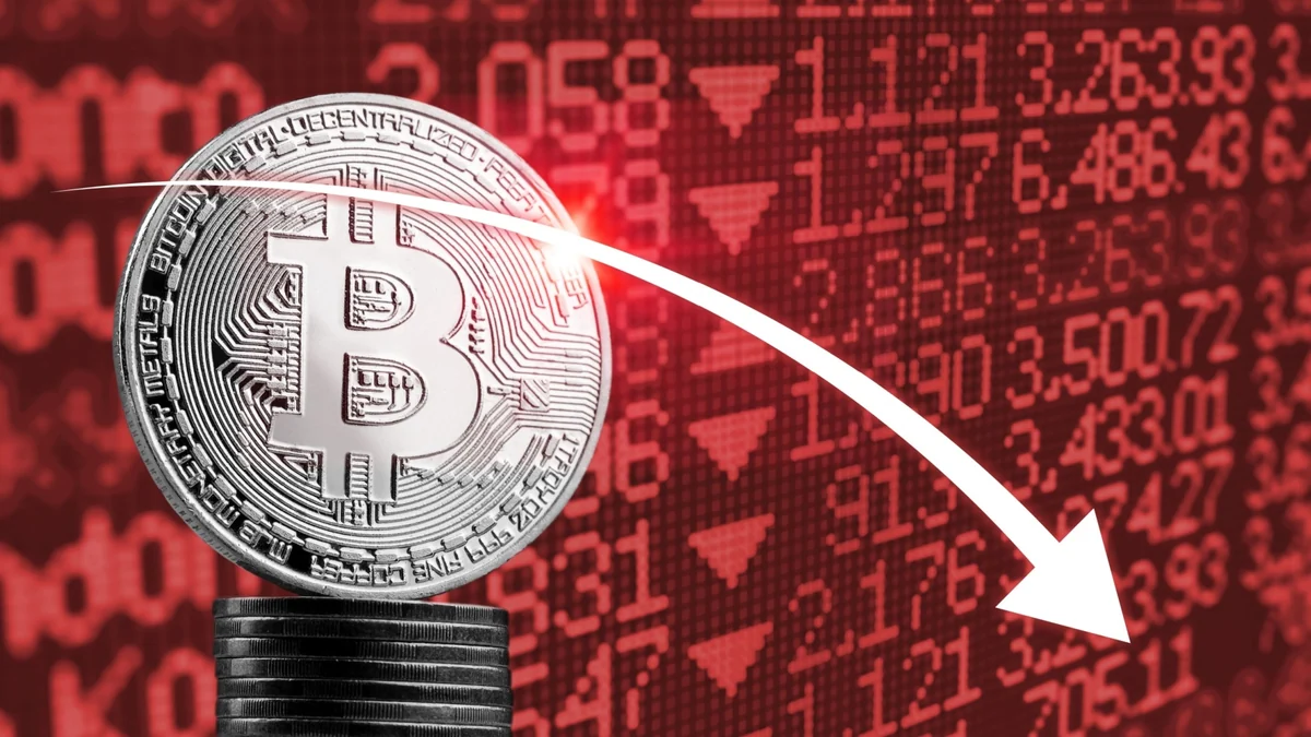 Bitcoin’de 21 Ayın En Düşük Seviyesi: Balinalar Satıyor Küçükler Alıyor, Ne Anlama Geliyor?