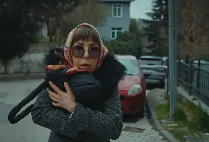Arka Sokaklar'da "lavaş çetesi" sahnesi