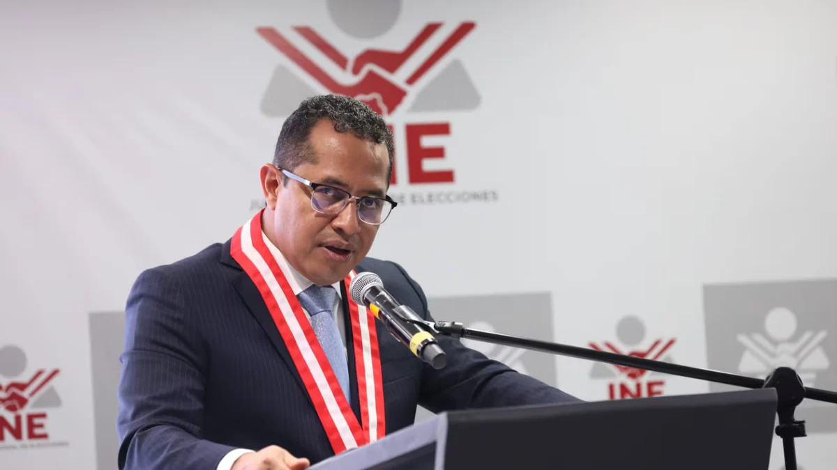 JNE inicia jornada electoral y garantiza que “100 % del material electoral ha llegado a los locales de votación”