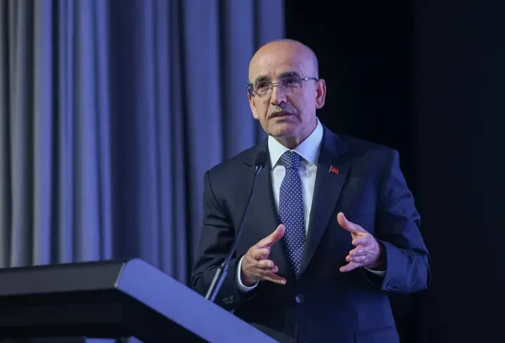 Bakan Şimşek: Türkiye'ye gelin ve yatırım yapın