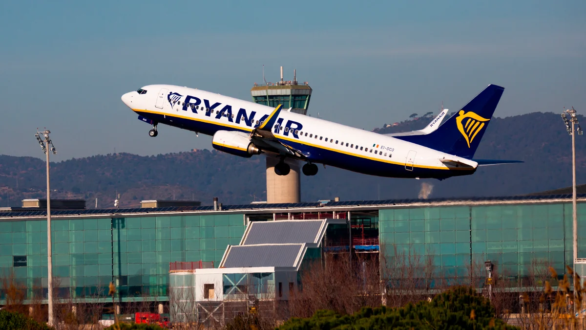 Ryanair desafía la crisis del petróleo con más de cien millones de pasajeros en el primer semestre