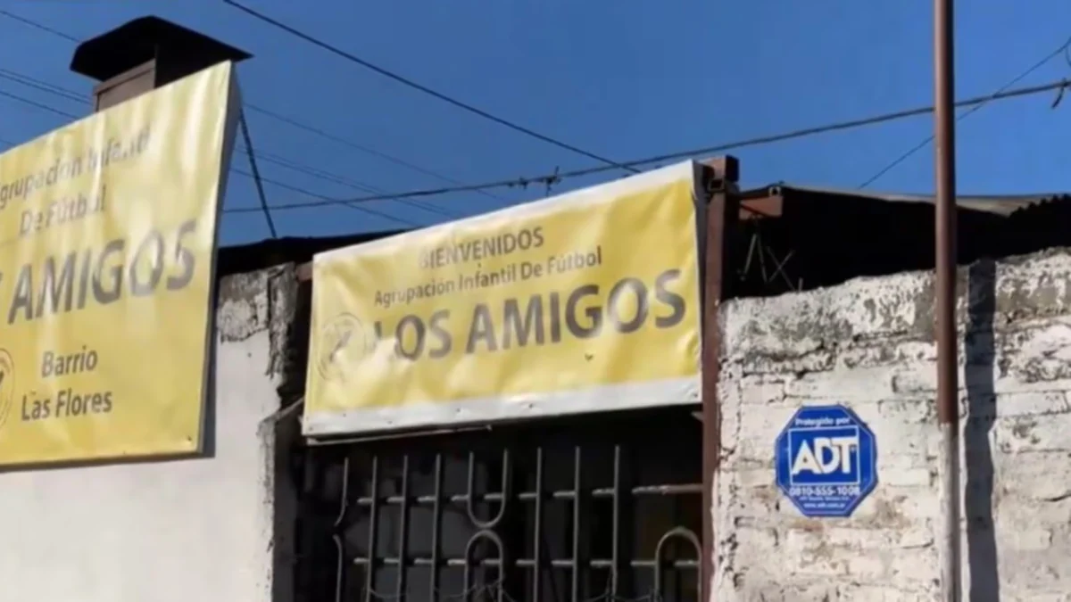 Delincuentes intentaron robar en un club de barrio de Rosario y terminaron a los tiros cuando vecino intervino