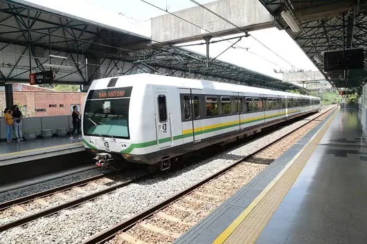 El servicio del metro de Medellín fue suspendido de manera indefinida en seis estaciones: qué pasó