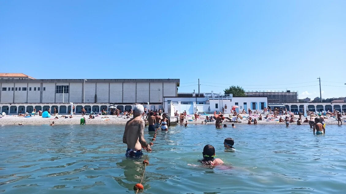 Al Pedocin di Trieste una donna sconfina nella 'zona uomini' ed è parapiglia