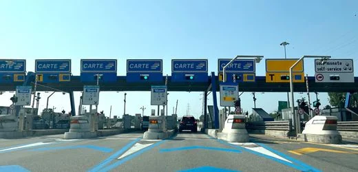 Italien: Autofahrer erhalten bei Baustellenstaus ab Montag Geld für Maut zurück