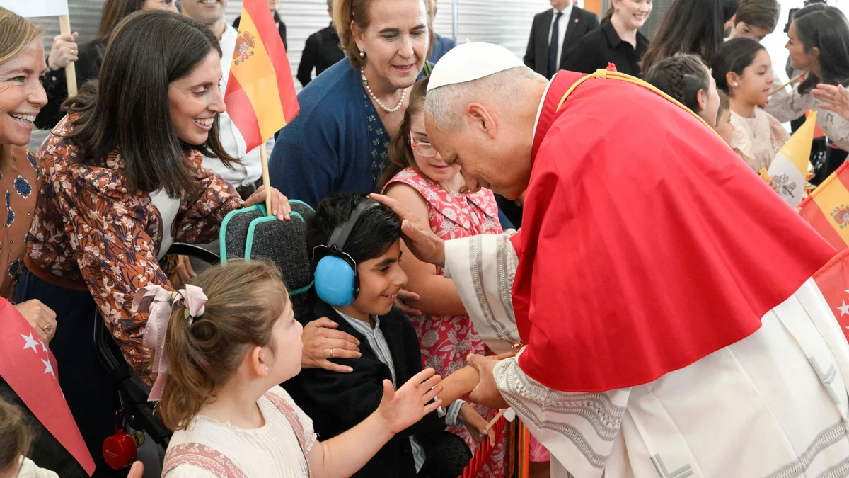 Visita del papa León XIV, en directo | Segundo día del pontífice en Madrid: misa en Cibeles y encuentro en el Movistar Arena