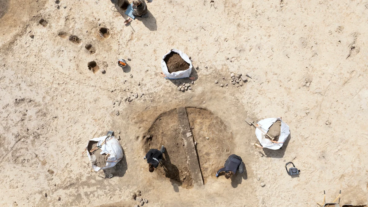 Descubren en Dinamarca una gran fábrica vikinga dedicada a la producción textil: tiene más de 1.000 años de antigüedad
