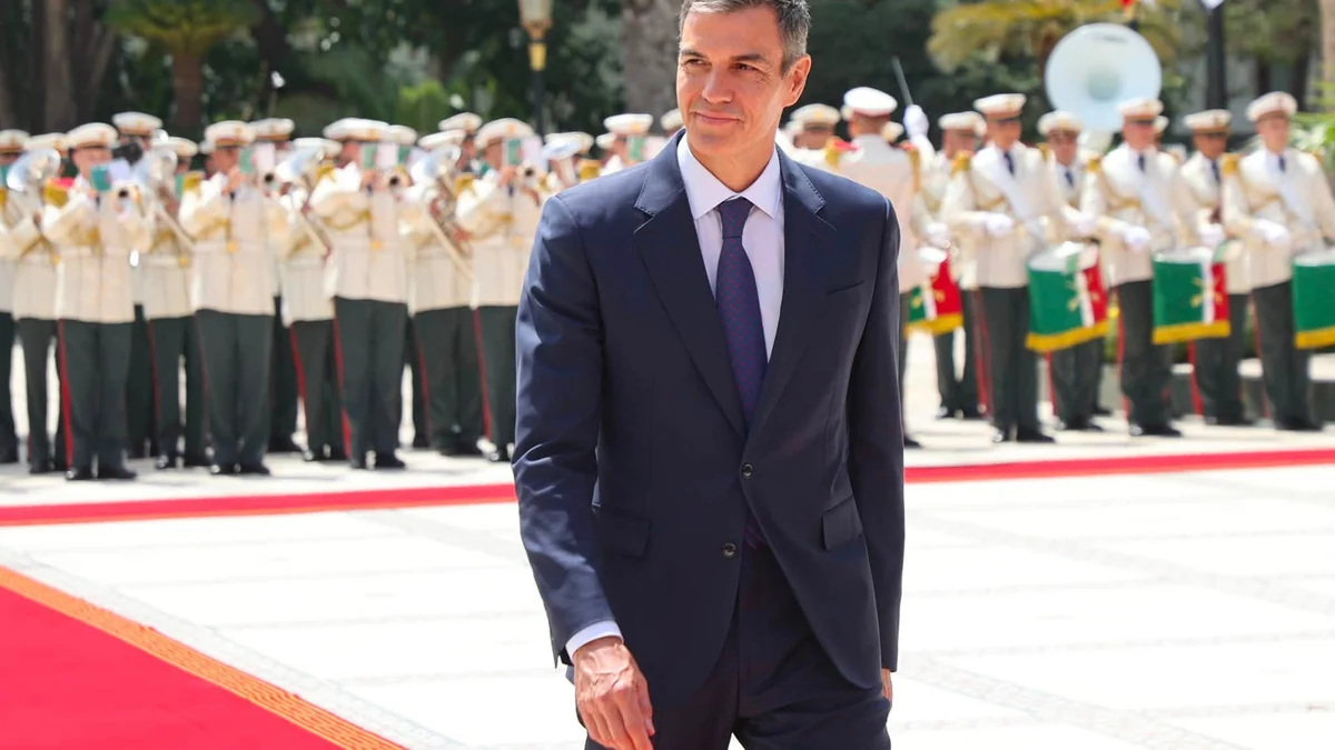 Sánchez celebra desde Argelia el triunfo de España en el Mundial: "Es una victoria de todos los españoles"