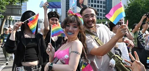 Pride-Parade in Seoul: Zehntausende feiern – ebenso viele protestieren auf Gegendemo