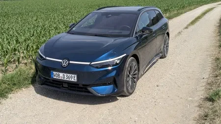 heise+ | VW ID.7 Tourer Pro im Test: Das Basismodell ist die schlauere Wahl