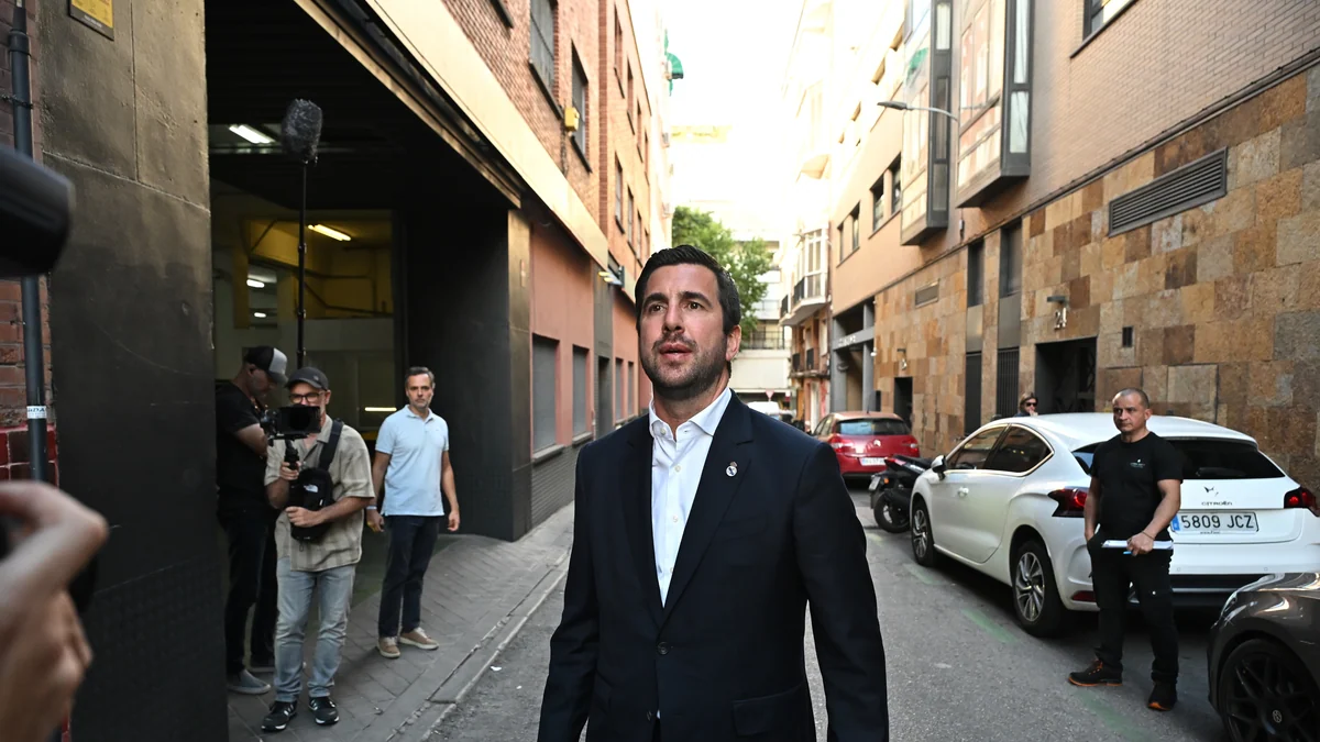 Riquelme y la oposición que plantea para el futuro del Real Madrid: "No vamos a estar con tambores de guerra en el Bernabéu"