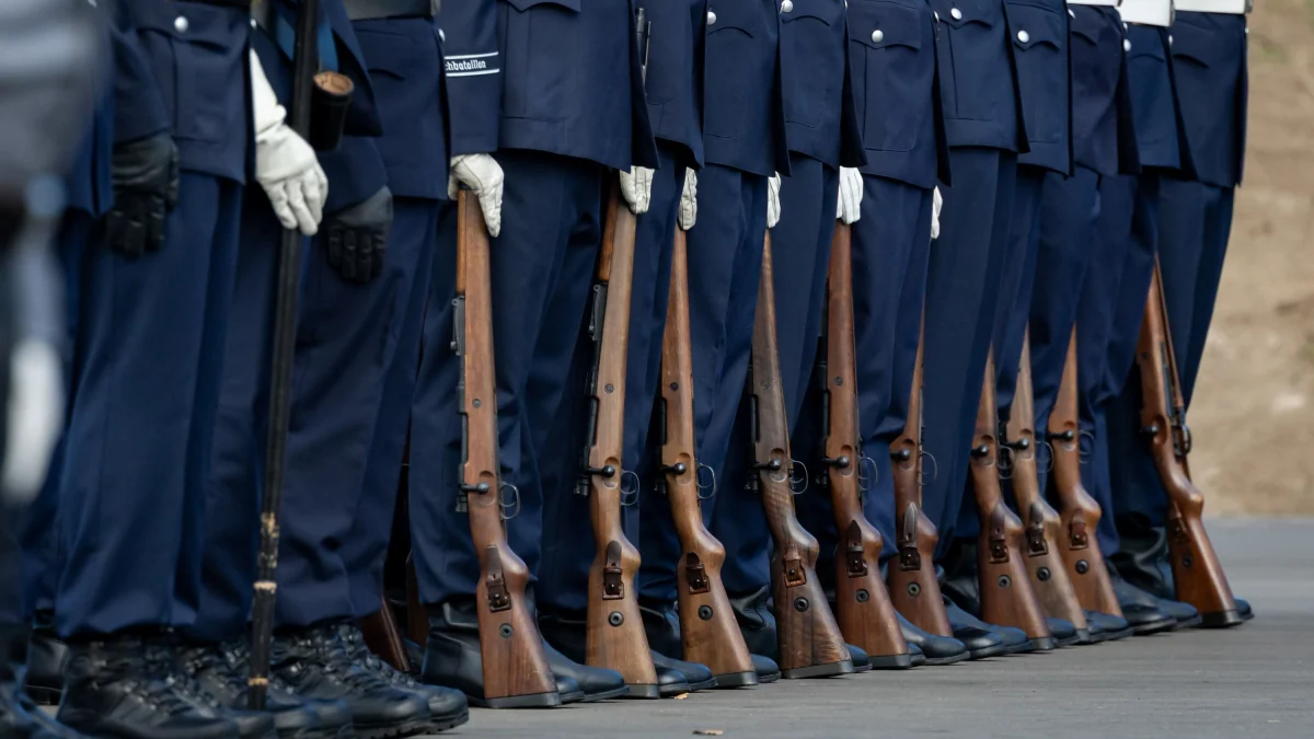 F.A.Z.-Gehaltscheck: Jura, Informatik, Lidl, Bundeswehr