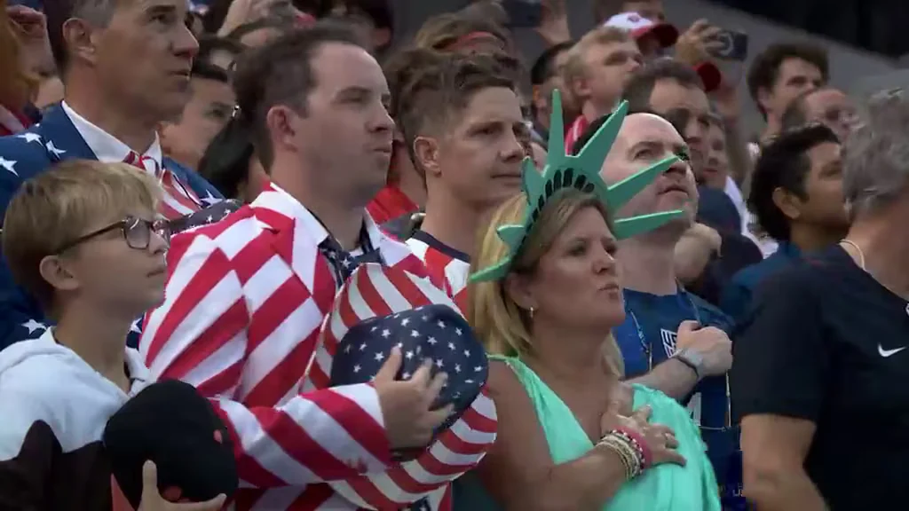 El emotivo video en el que siete artistas hispanos interpretan el himno de Estados Unidos para celebrar los 250 años del país