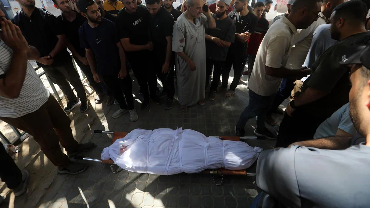 Un muerto y varios heridos en diez ataques israelíes en Gaza a pesar del alto el fuego