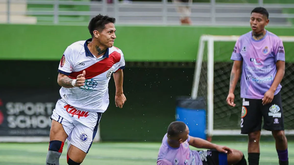 Deportivo Municipal dio el primer paso en la Copa Perú: venció 2-1 a Defensor Santa Teresa con gol al minuto 92