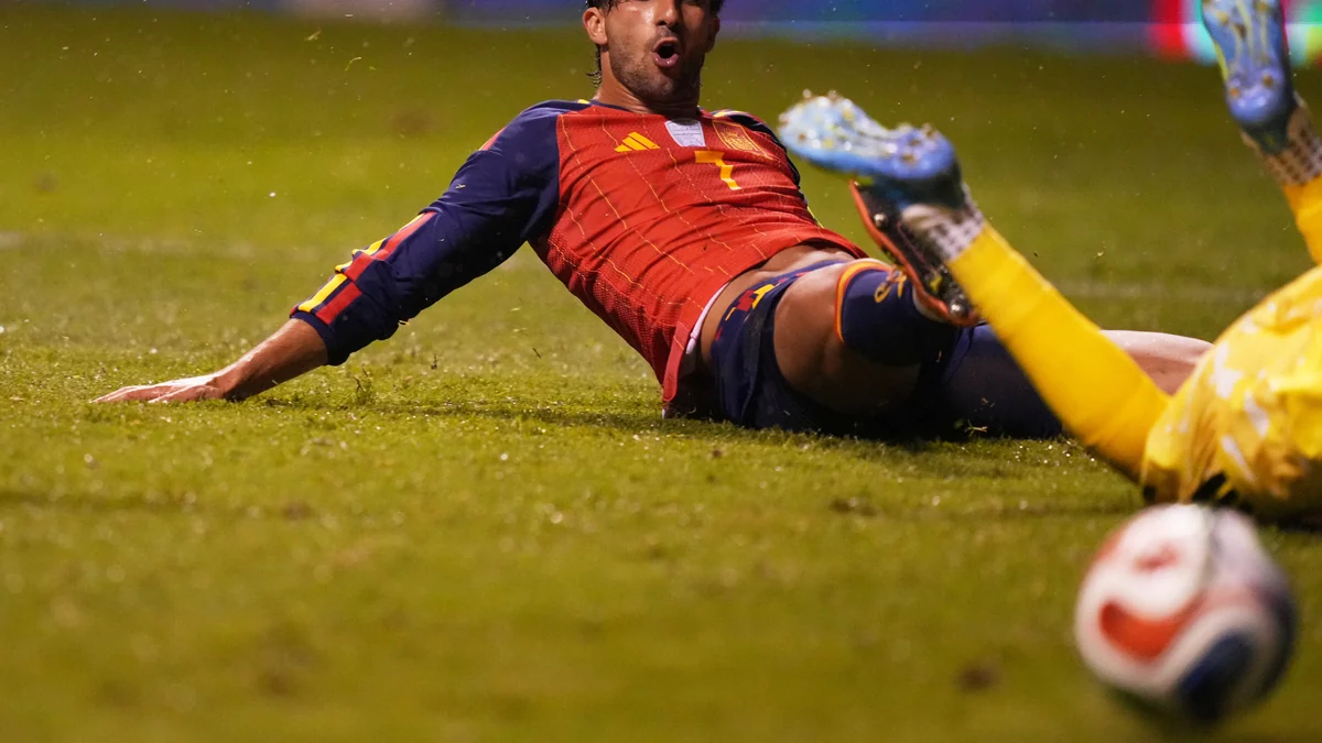 Cinco entrenamientos, dos horas de autobús y un techo: la cuenta atrás para el debut de España en el Mundial
