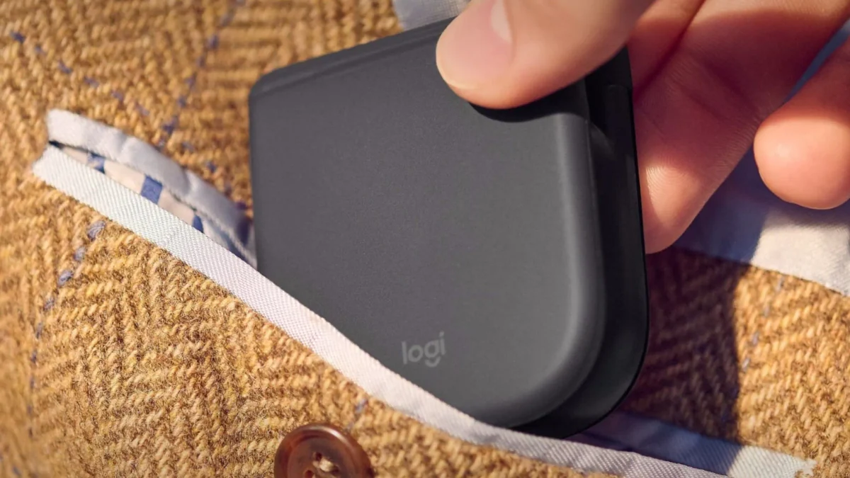 Logitech’s tiny folding mouse improves upon the laptop trackpad