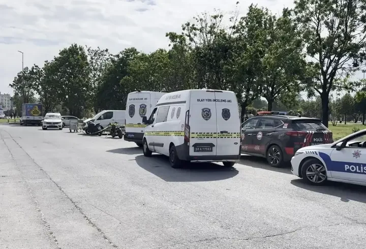 Küçükçekmece'de çalıntı motosiklet kullanan şüphelilerin suikast planını polis engelledi