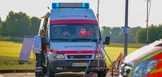 Baden-Württemberg: Polizei sucht vermissten Säugling mit Drohnen und Hubschrauber