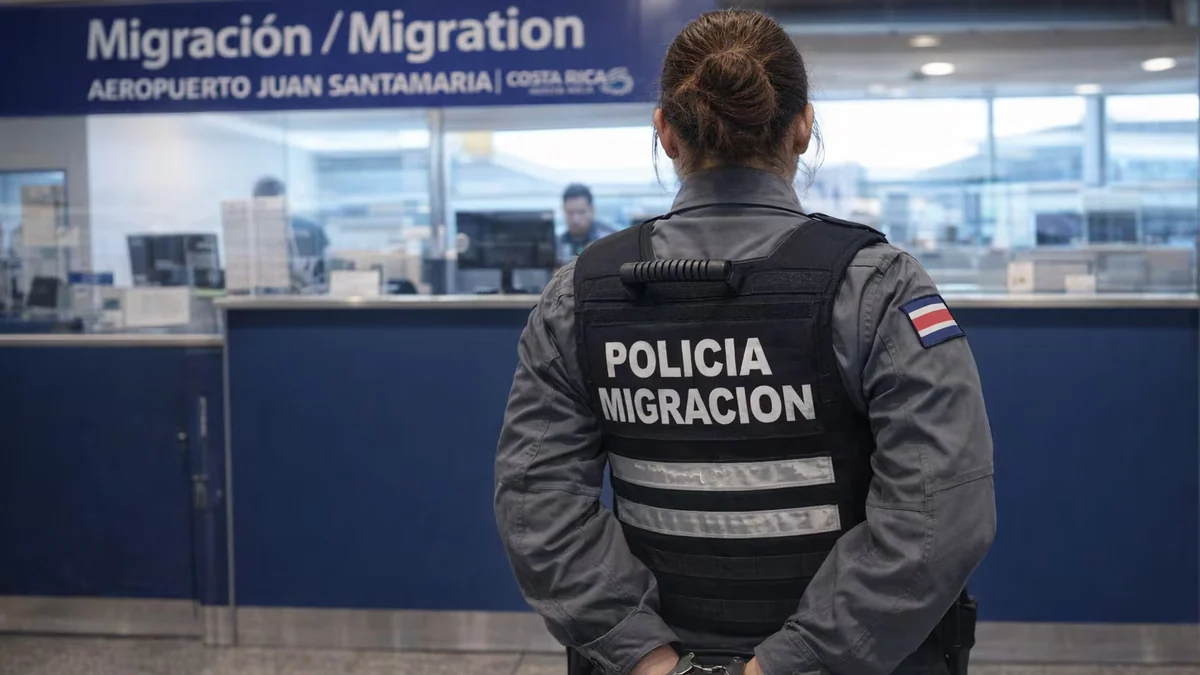 Detienen a oficial de Migración en el aeropuerto de Costa Rica por presuntamente facilitar el ingreso de extranjero vinculado a organización terrorista