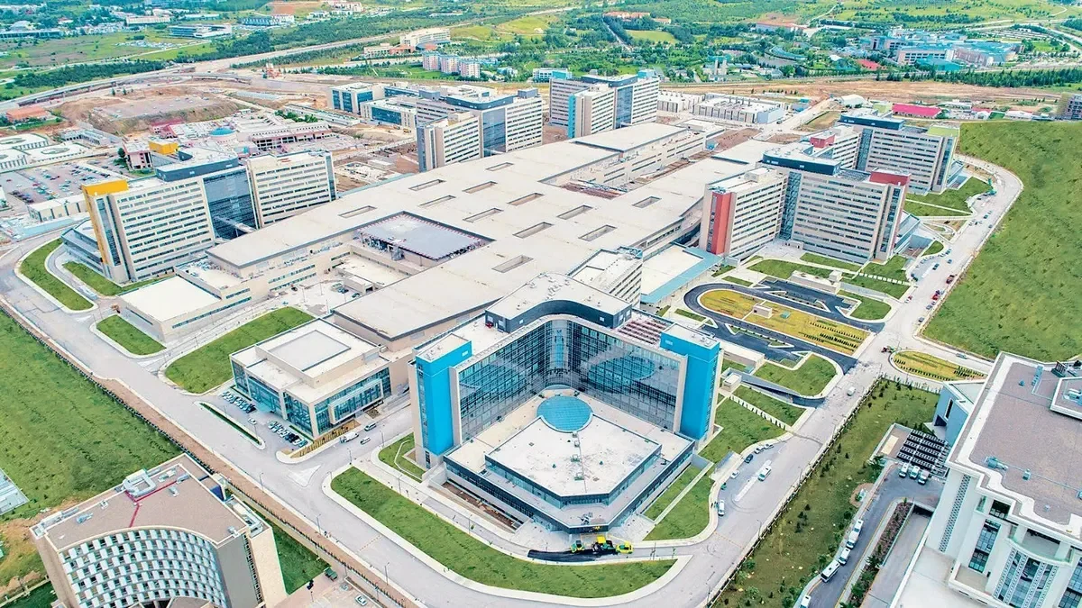 Bilkent Şehir Hastanesi’nde 800 ameliyat yapılıyor