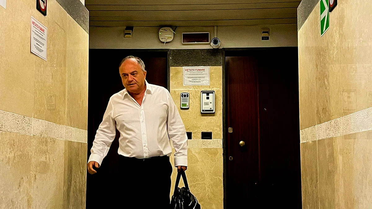 En el búnker del fiscal que lleva 37 años escoltado por su lucha contra la mayor mafia del mundo: "España es de gran interés para nuestros capos"