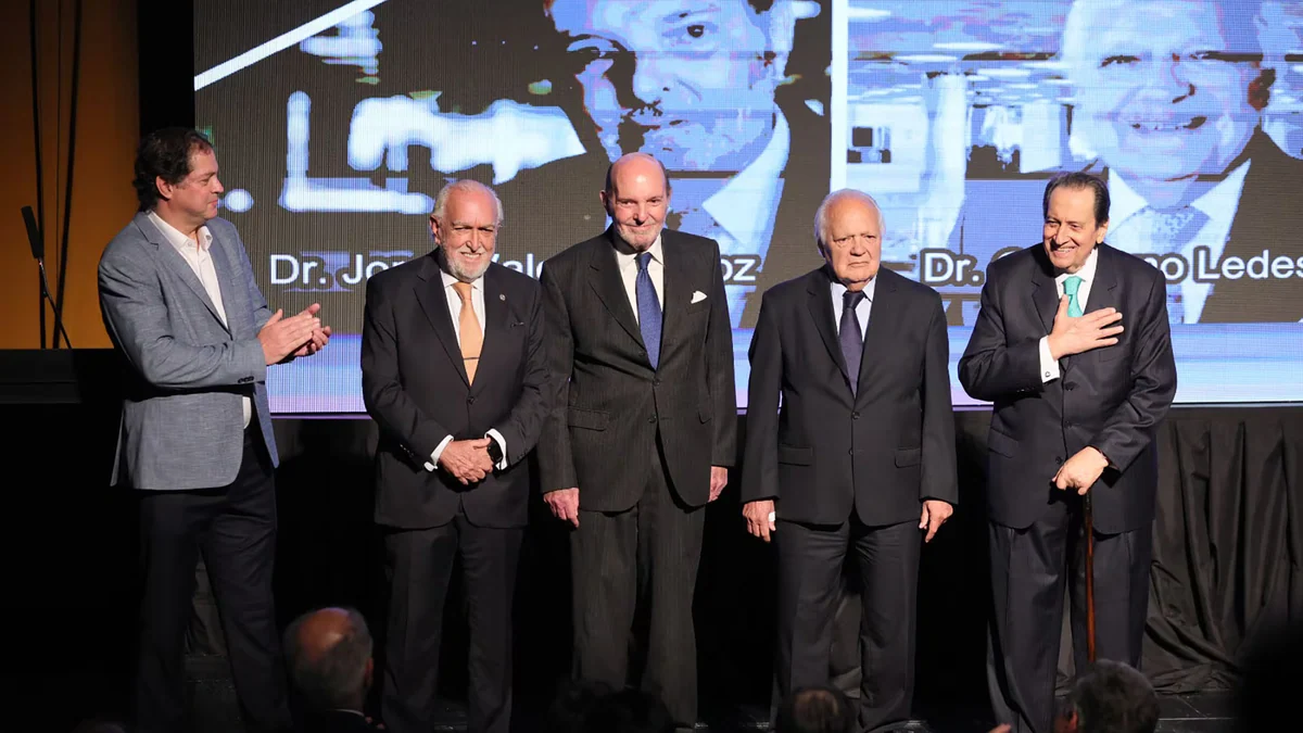 Premios Ana Frank 2026: fueron distinguidos los jueces que juzgaron a las Juntas y el ex presidente español Felipe González