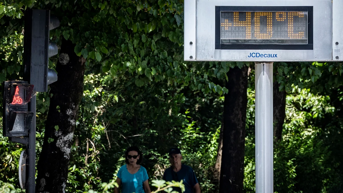 El calor extremo sigue en toda España, con aviso rojo en Andalucía, Cantabria y País Vasco