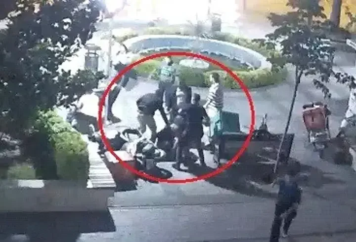 Bursa'da iş verenler ile motokuryelerin kavgası kamerada: 10 gözaltı