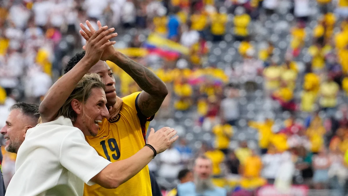 Beccacece, el seleccionador al que no quieren los hinchas de Ecuador: de amagar con la dimisión a meter a La Tri en las eliminatorias