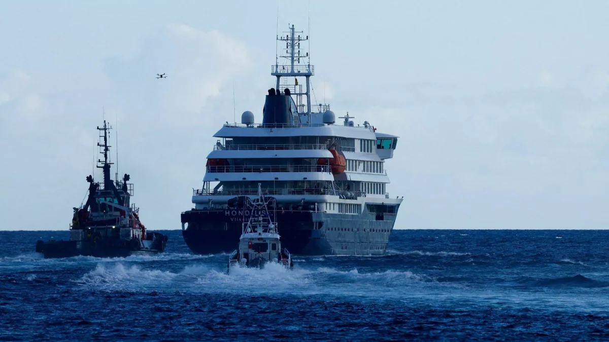 Hantavirus : dix jours après sa mort, le corps de l’Allemande décédée est toujours sur le bateau