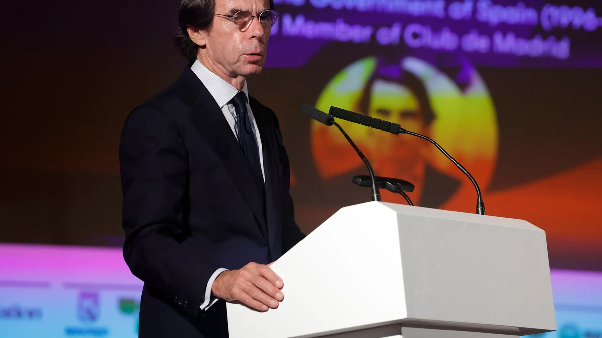 Aznar pide a Feijóo "moderación y magnanimidad" ante la proliferación de la corrupción en el Gobierno
