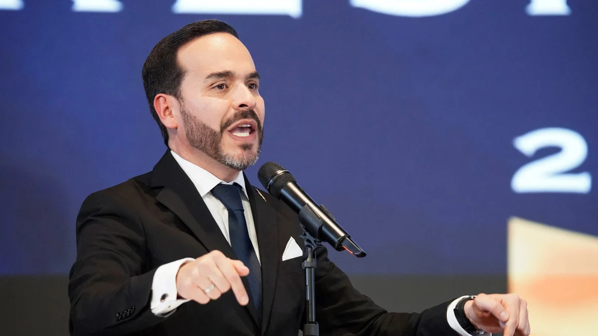 Abelardo de la Espriella ya tendría en sus manos demoledor documento que mostraría graves denuncias contra la administración de Gustavo Petro