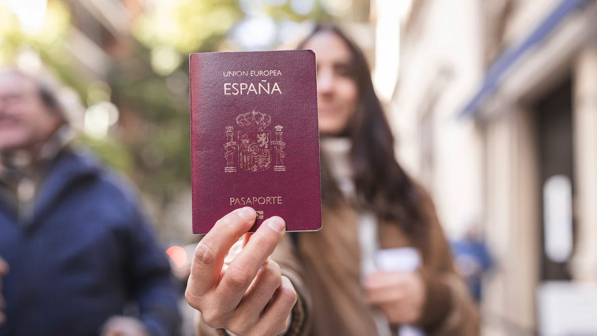 La Instrucción que amplía la 'ley de nietos' genera dudas entre "la mayoría" de la Junta Electoral: "Tiene disposiciones contrarias a la ley que pretende desarrollar"