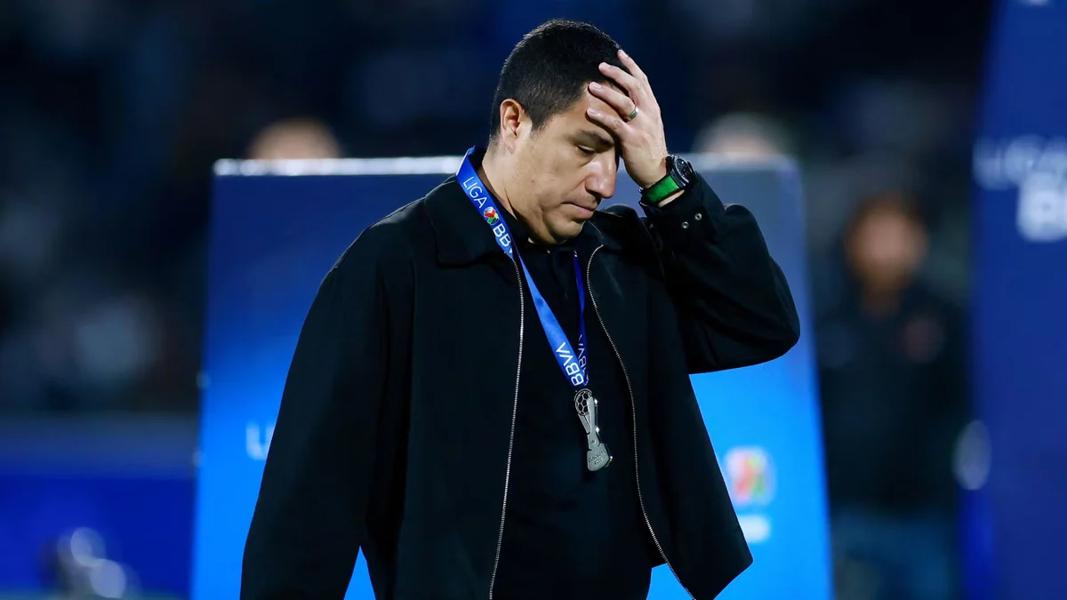 Efraín Juárez reaparece en redes tras controversia sobre su salida de los Pumas