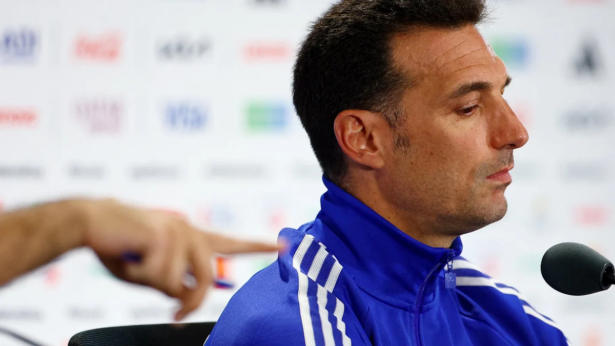 “No sería descabellado”: Scaloni reconoció que podría repetir la formación del equipo ante Suiza