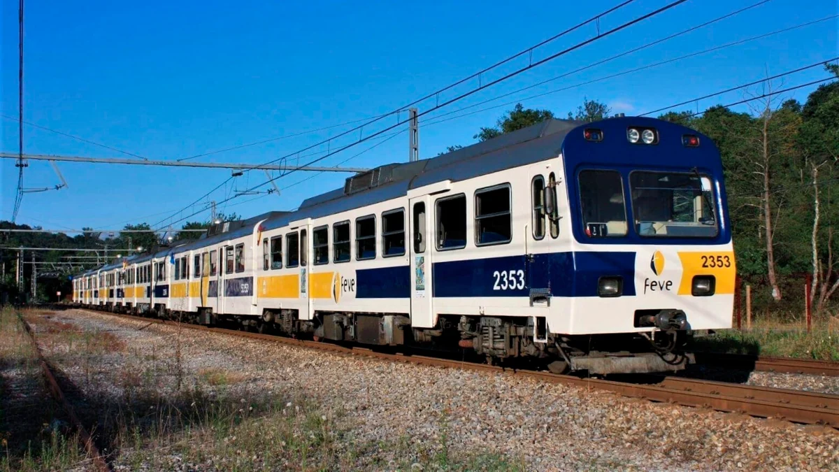 Golpe a Renfe y Puente por el fiasco de los trenes de CAF