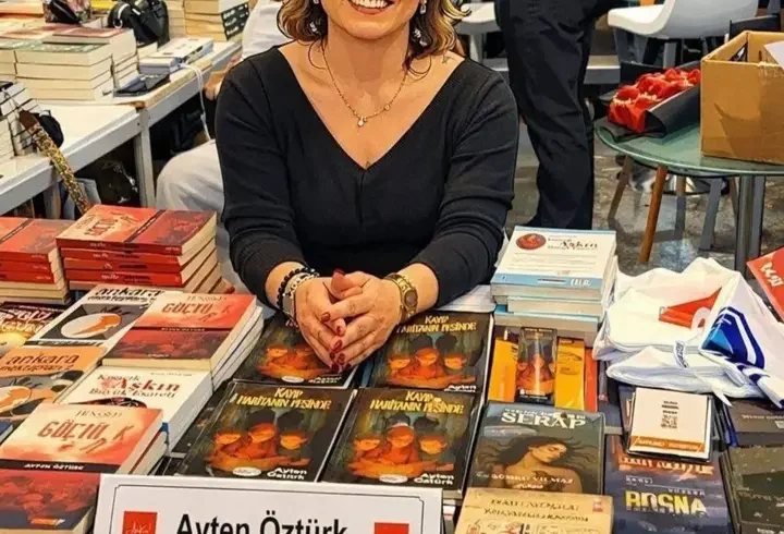 Yazar Ayten Öztürk, yeğeninin bıçaklı saldırısında öldü