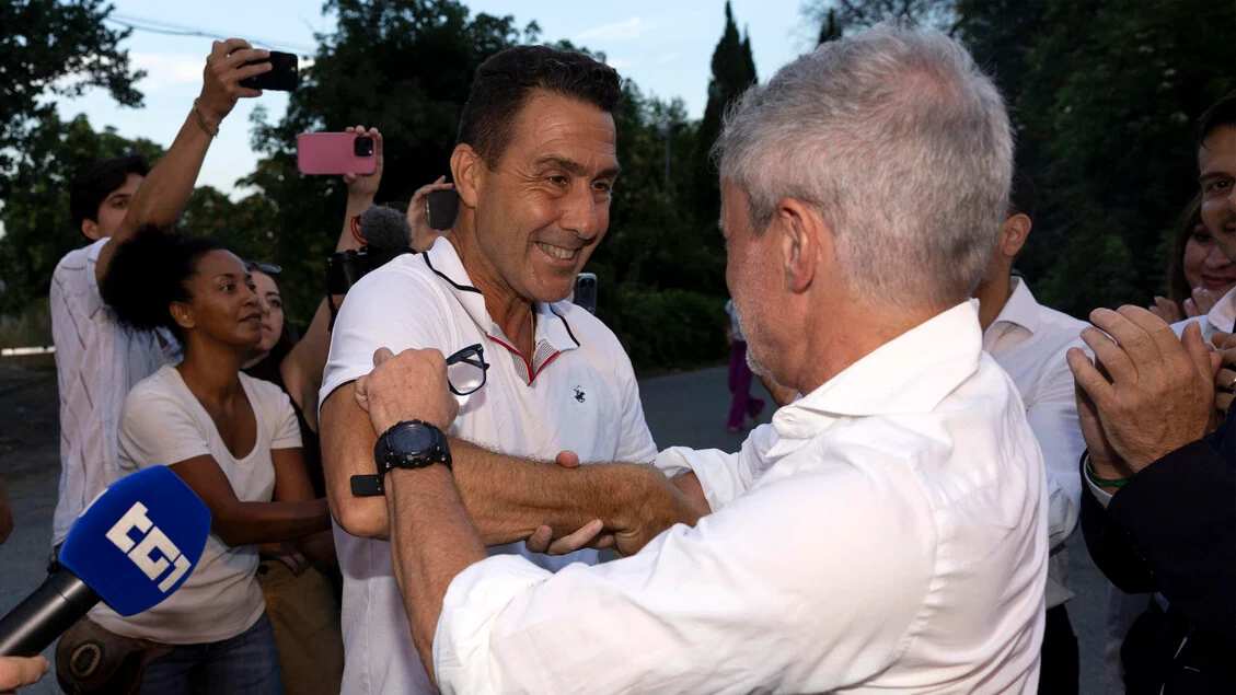 Vannacci a cena con Alemanno, alcuni ospiti brindano al grido di 'a noi'