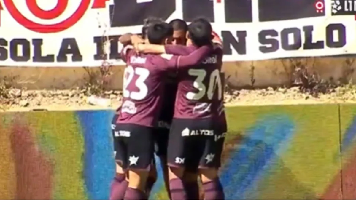Golazo de Alex Valera tras dejar en el piso al arquero en Universitario vs ADT por el Torneo Clausura de la Liga 1 206