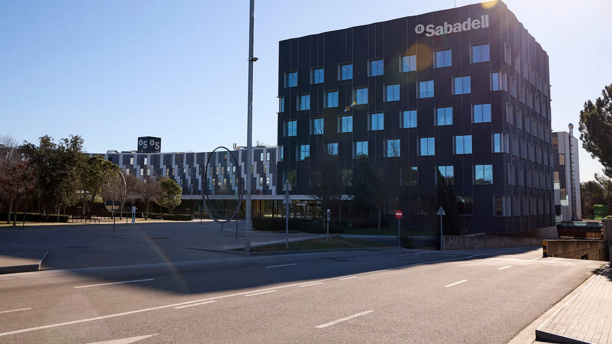 Sabadell mejora las condiciones de su cuenta al 2%