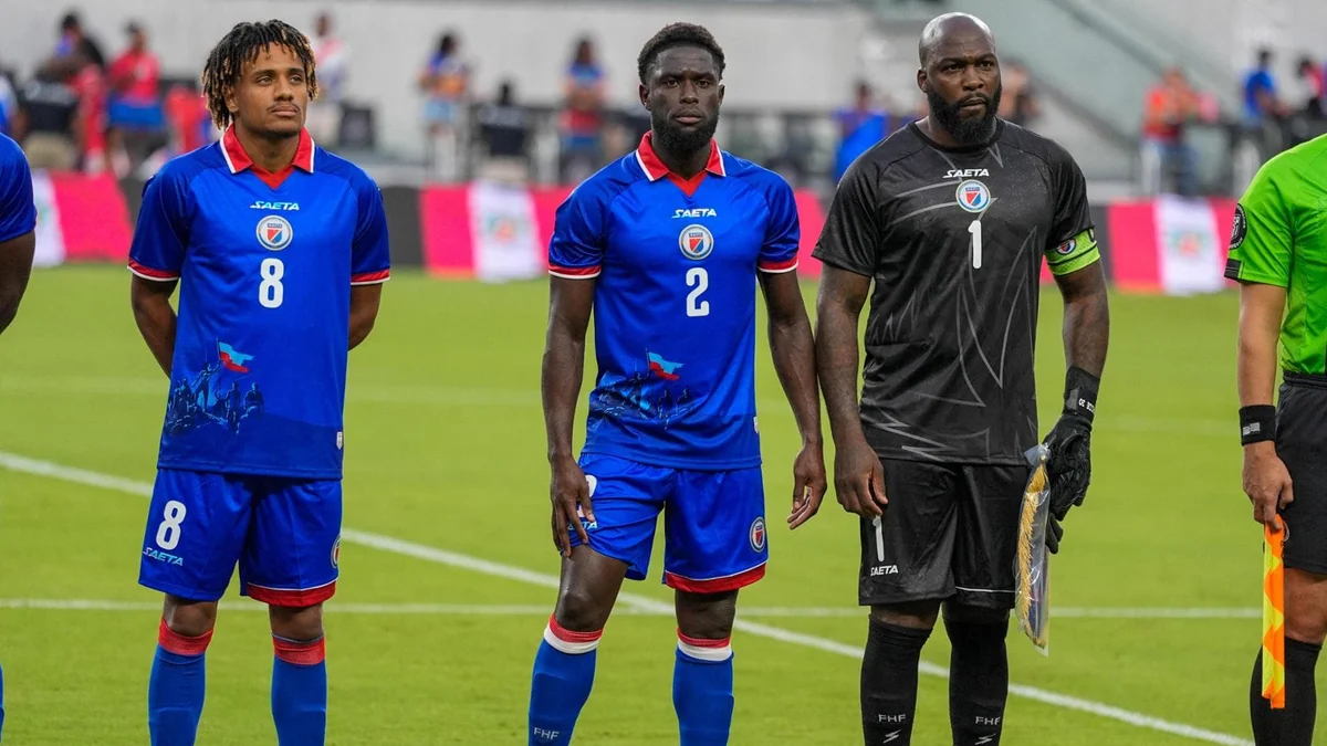 Haiti, sulla maglia per i Mondiali c’è la bandiera della Polonia: ecco perché