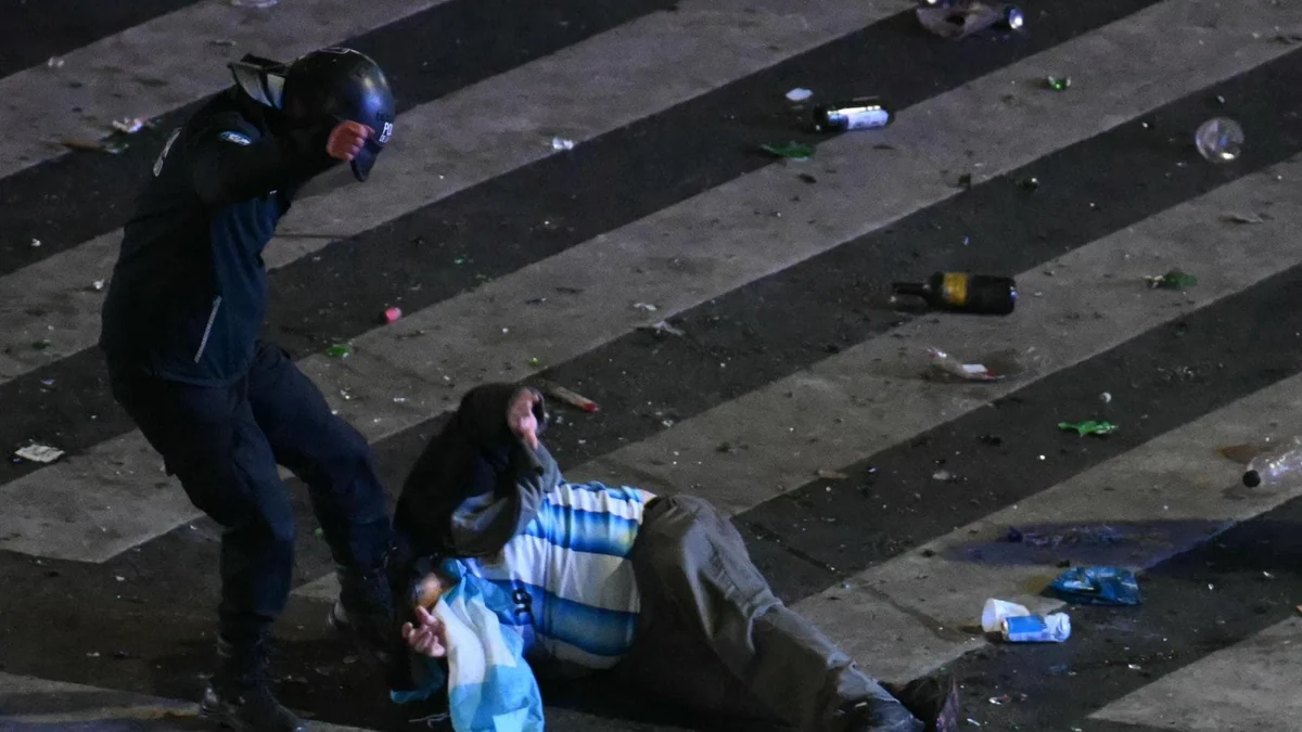Mondiali: scontri tra tifosi e polizia a Buenos Aires dopo la finale
