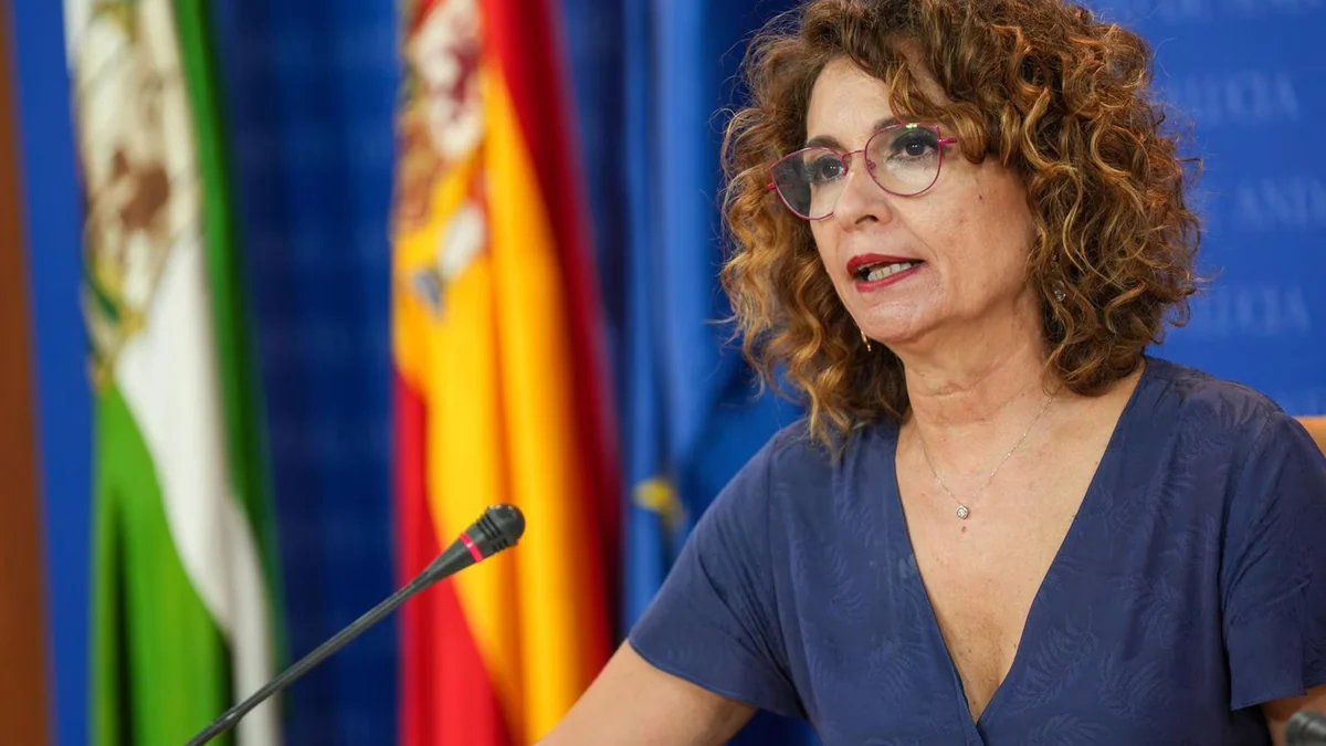 Montero reafirma su "confianza" en Zapatero ante los "cambios de versión" que siguen "la estela" marcada sobre Aldama
