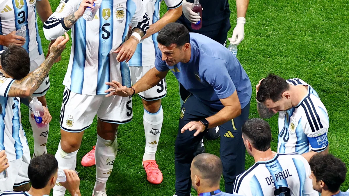 “El método Scaloni”: cómo el entrenador logró gestionar el factor emocional de la Selección que sueña con ganar otro Mundial