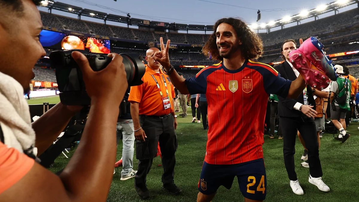 Las promesas de los jugadores de la selección española tras ganar el Mundial: del tatuaje de Cucurella a los cambios de look de Lamine o Ferrán