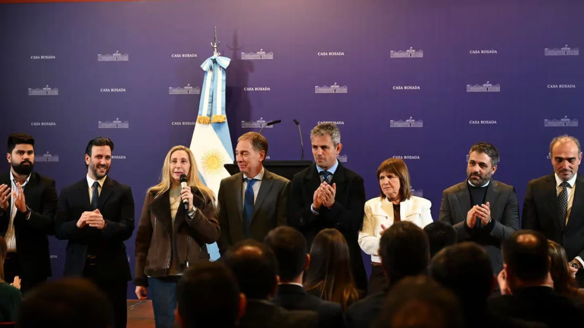 El Gobierno reordena su esquema de poder, cruje la interna y se profundiza la puja de lealtades en el Congreso