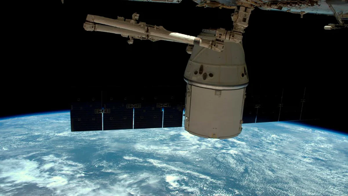 Una fuga de aire en la Estación Espacial Internacional obliga a los astronautas a preparar una posible evacuación